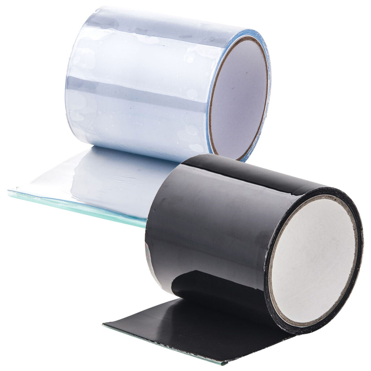 Två tejprullar; en transparent och en svart