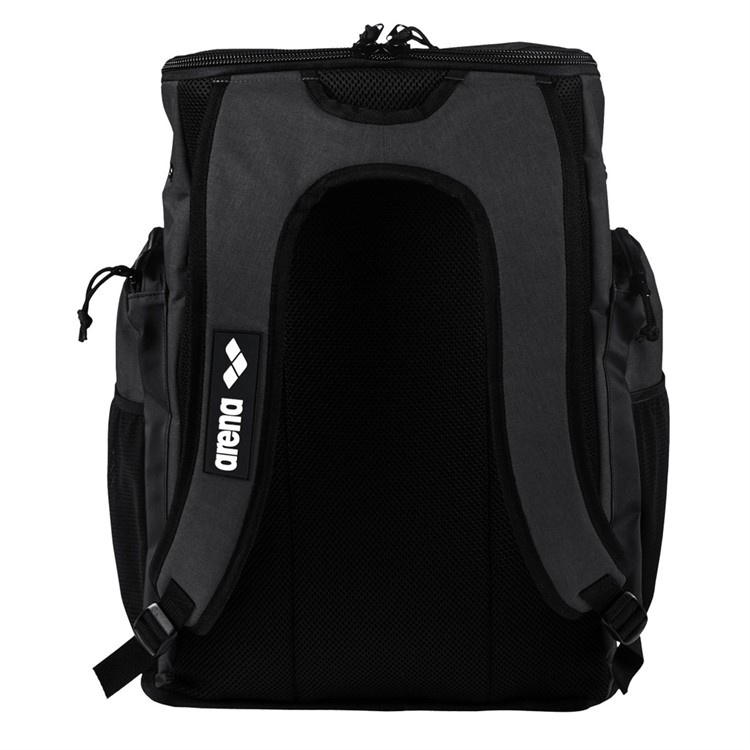 Väskan sedd bakifrån