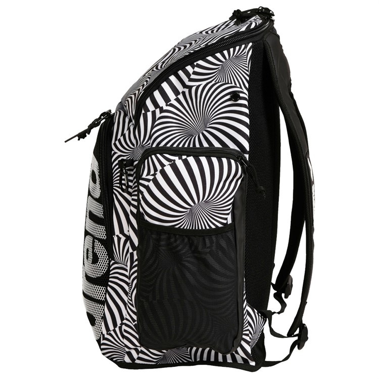 Ryggsäcken från sidan