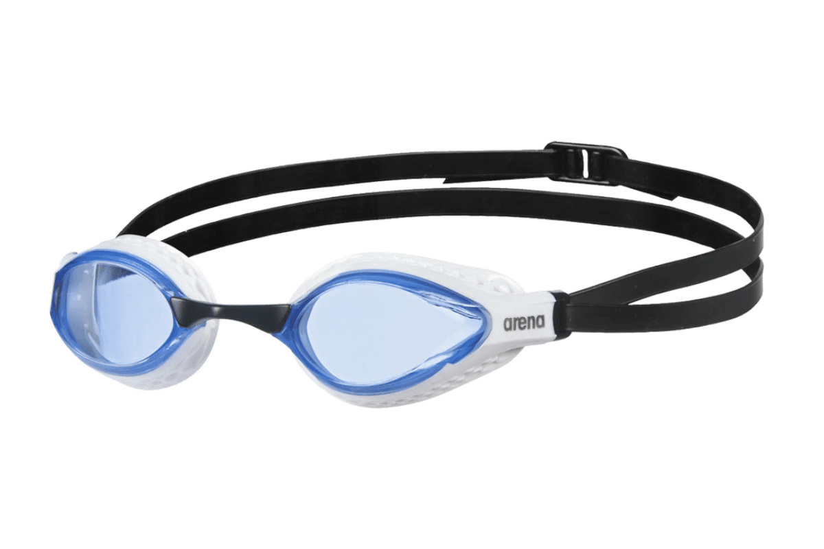 Simglasögonen snett framifrån 