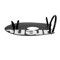 En handpaddel sedd från sidan