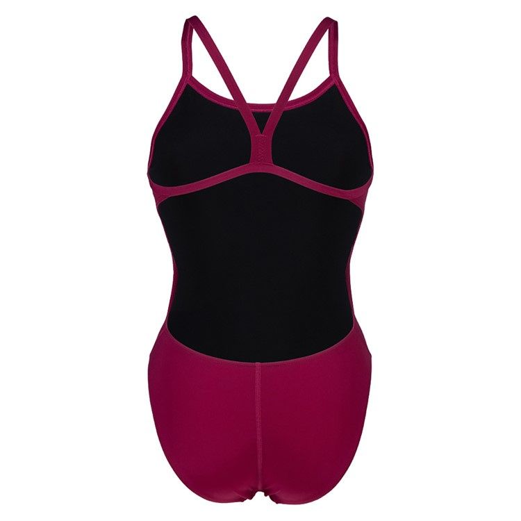 Baddräkten bakifrån mot en vit bakgrund