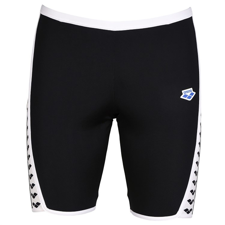 Badbyxorna framifrån