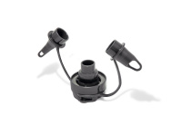 Quickfill Batteridriven Luftpump Pumpens munstycken mot en vit bakgrund