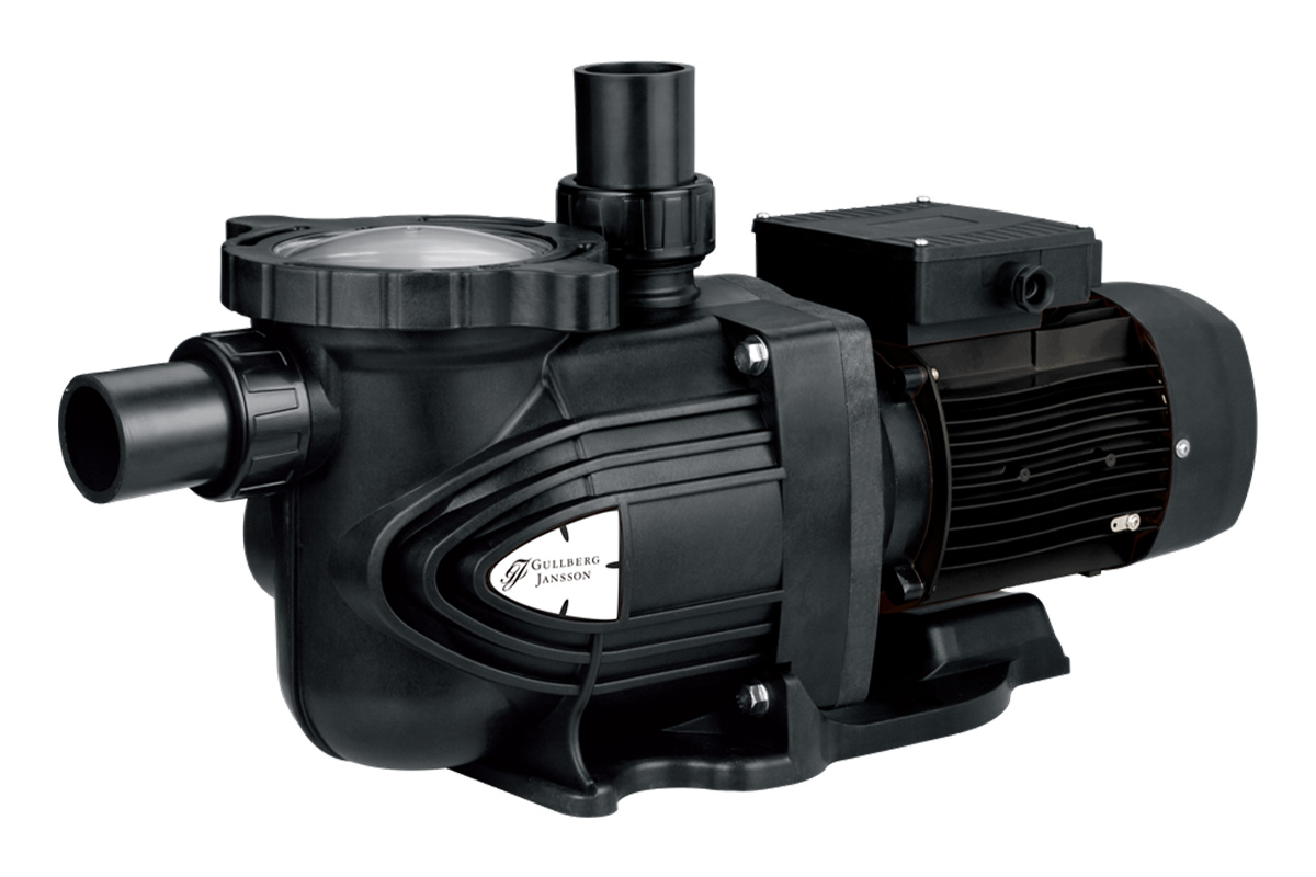 Poolpumpen mot en vit bakgrund