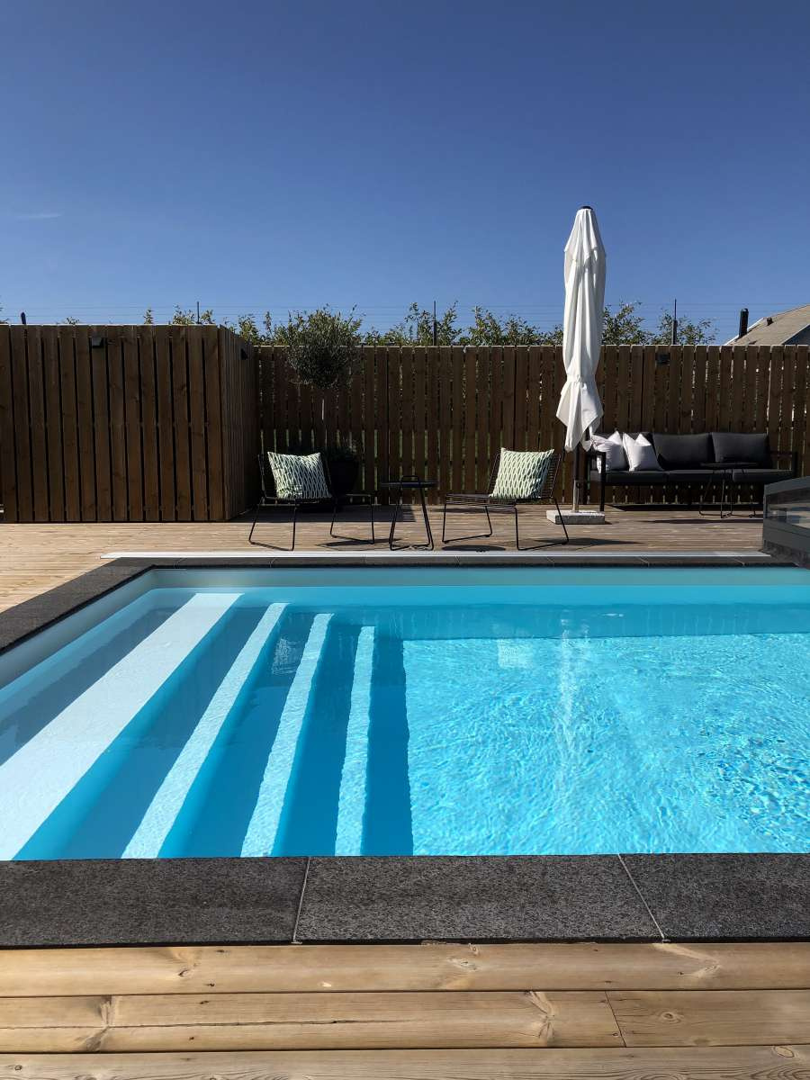 Färdigmonterad helgaveltrappa