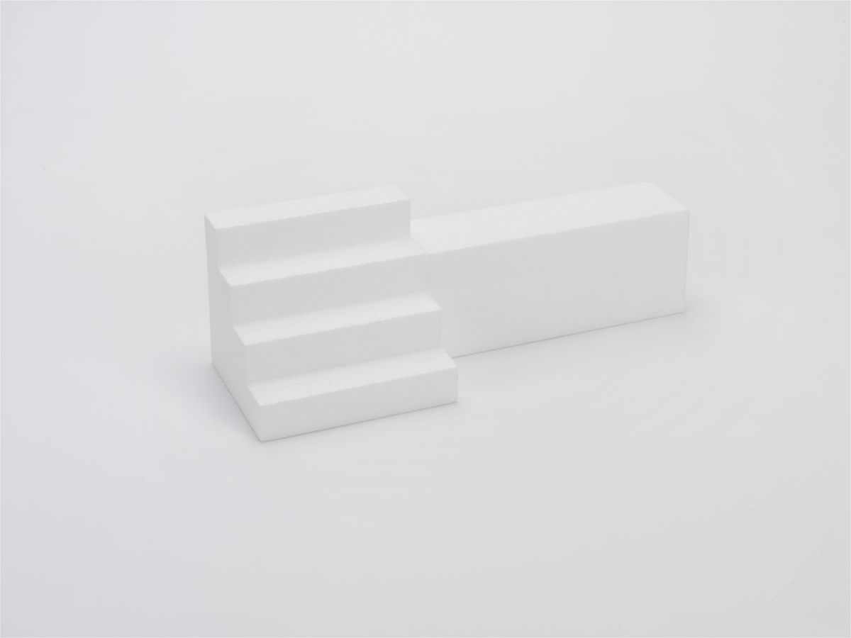 Hörntrappor med Sittbänk och Fyra Steg