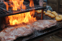 Gallerförhöjningen säljs separat Glödgrillen
