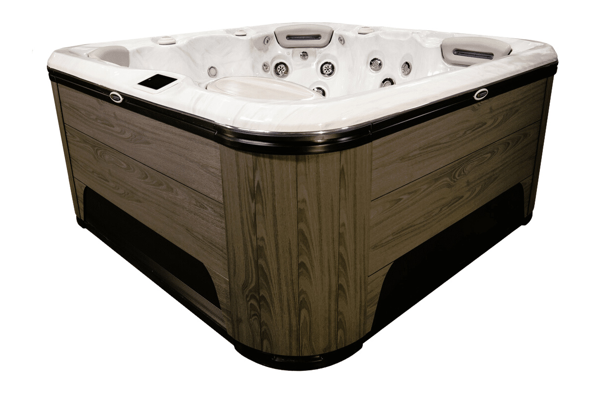 Spabadet sett snett ovanifrån mot en vit bakgrund