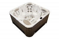 Spabad Signature Self-Cleaning 679 - Platinum Spabadet sett snett ovanifrån mot en vit bakgrund