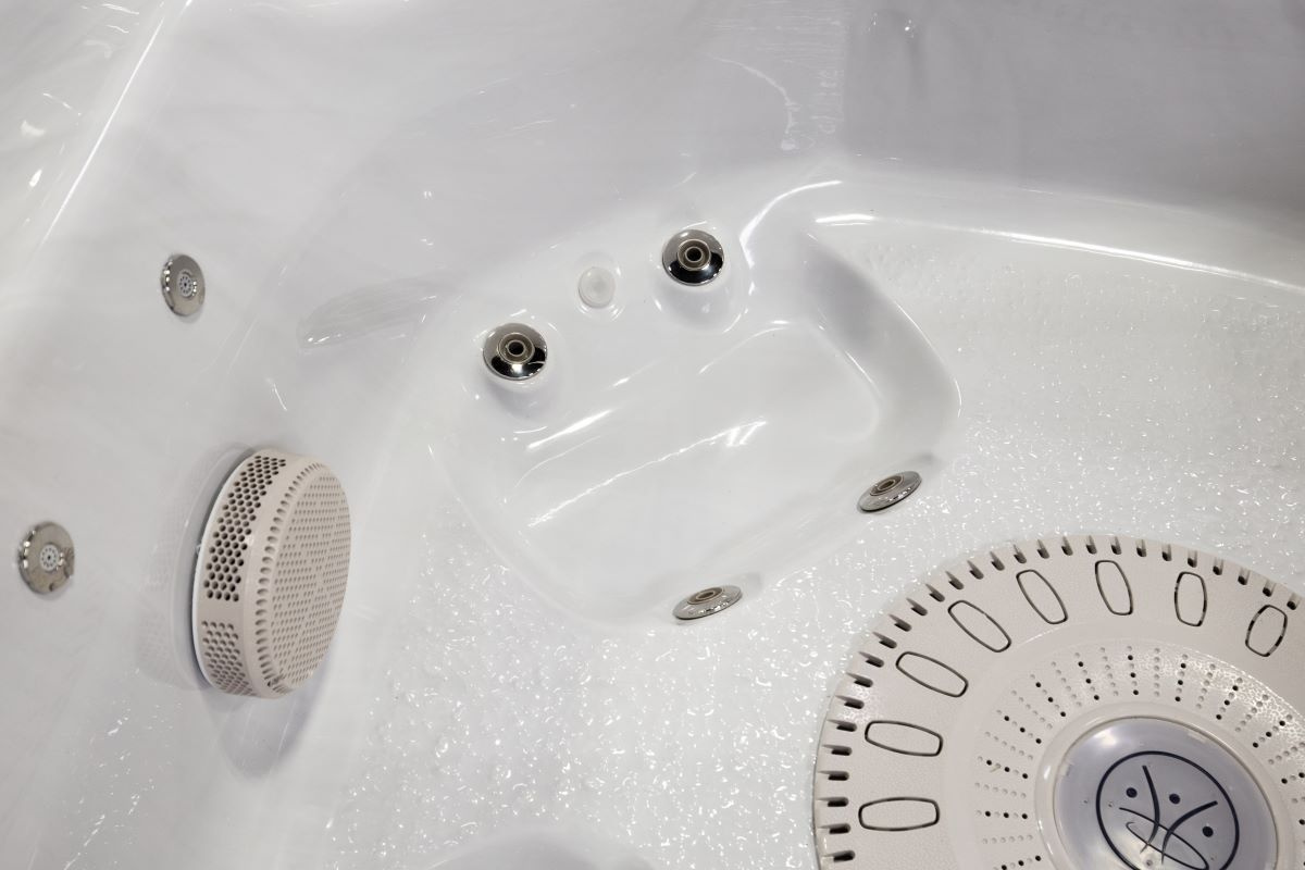 Närbild på spabadets botten