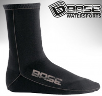 Neoprenesocka 1,5 mm - XS/34-35 En meoprenesocka mot en vitgrå bakgrund