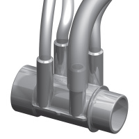 Slangar kan fästas både inuti och utanpå utloppen 3D modell på ett grenrör med slangar påkopplade