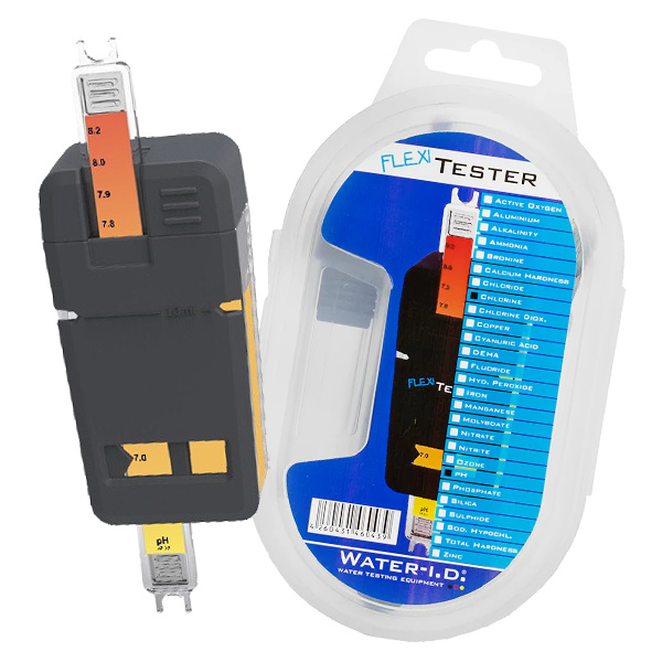 Flexitest och ask mot en vit bakgrund